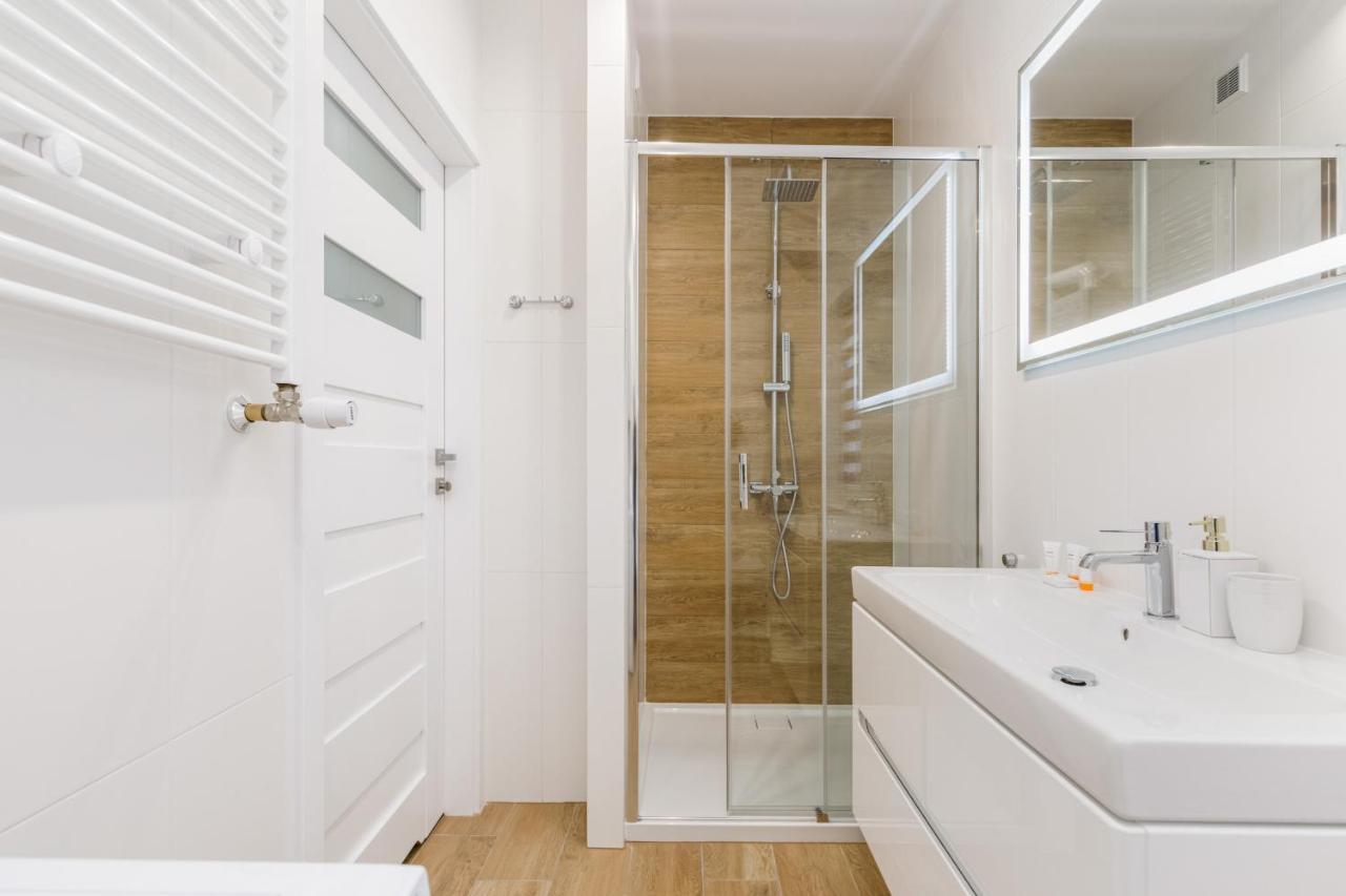Apartment Rybacka With Parking&Balcony By Noclegi Renters ミエンジボジェ エクステリア 写真