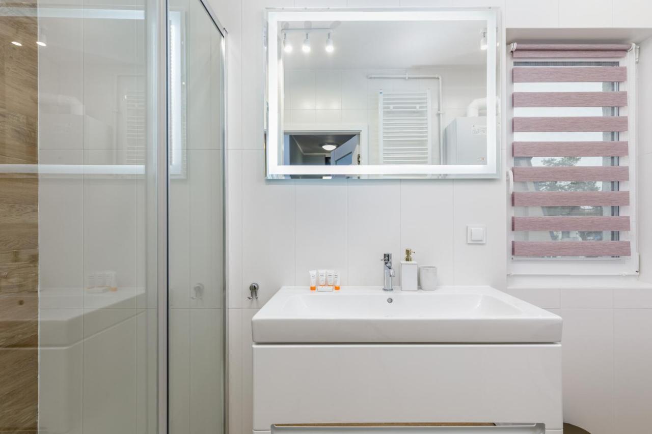 Apartment Rybacka With Parking&Balcony By Noclegi Renters ミエンジボジェ エクステリア 写真