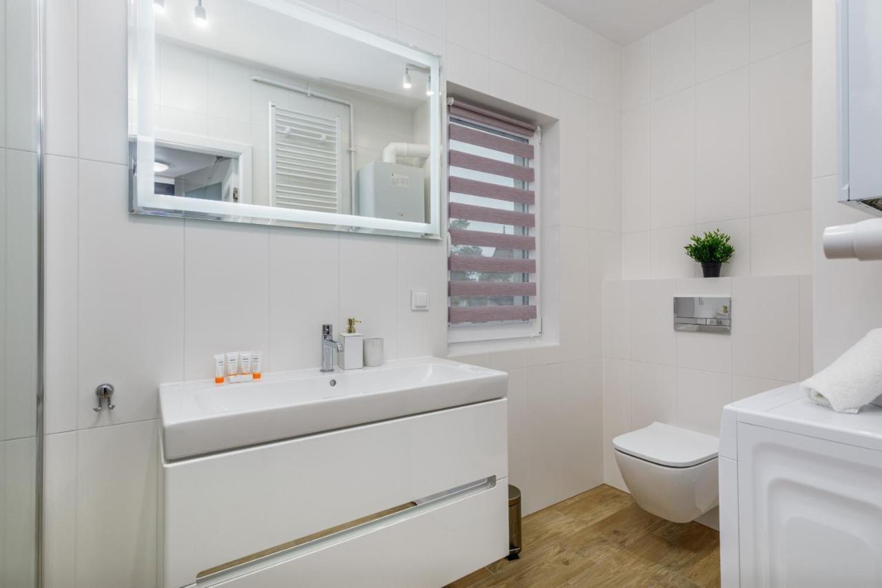 Apartment Rybacka With Parking&Balcony By Noclegi Renters ミエンジボジェ エクステリア 写真